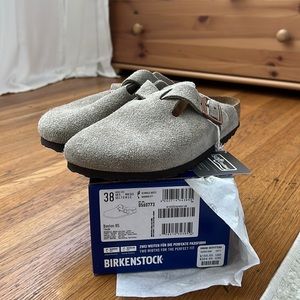 Birkenstock Boston clog size 38 / 7-7.5 - Taupe Suede, Medium/Narrow fit